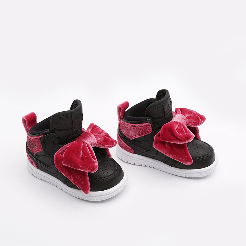 детские черные кроссовки Jordan 1 Mid Bow TD CK5679-006 - цена, описание, фото 2